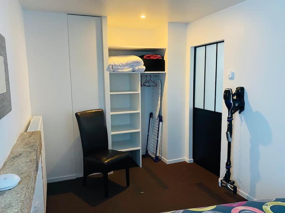Appartement En Plein Coeur Historique De Dinan Esterno foto